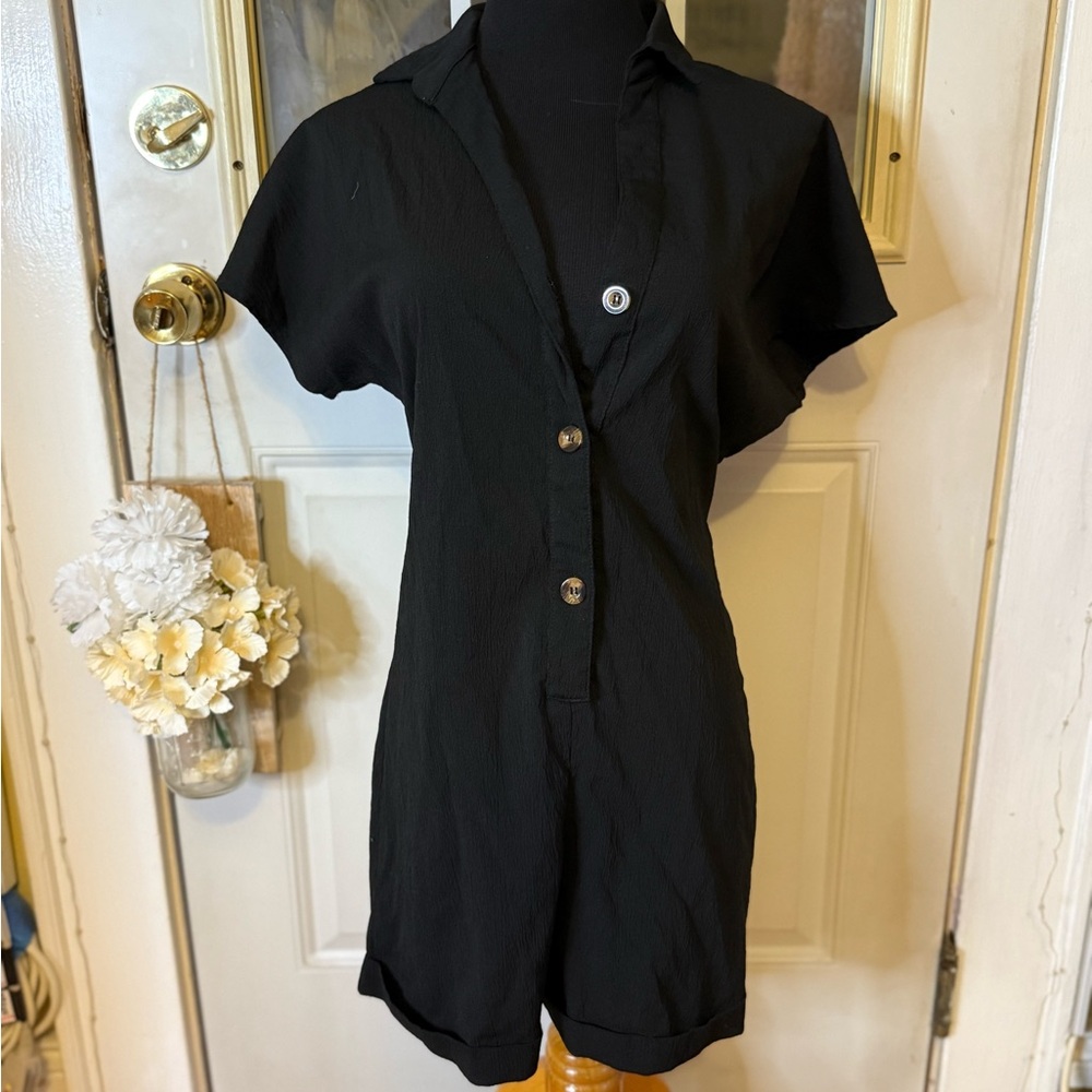 SHEIN Black Collared Romper